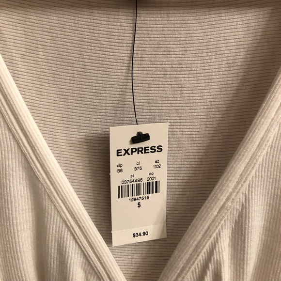 Express Ruched Front Tank - Picture 3 of 3